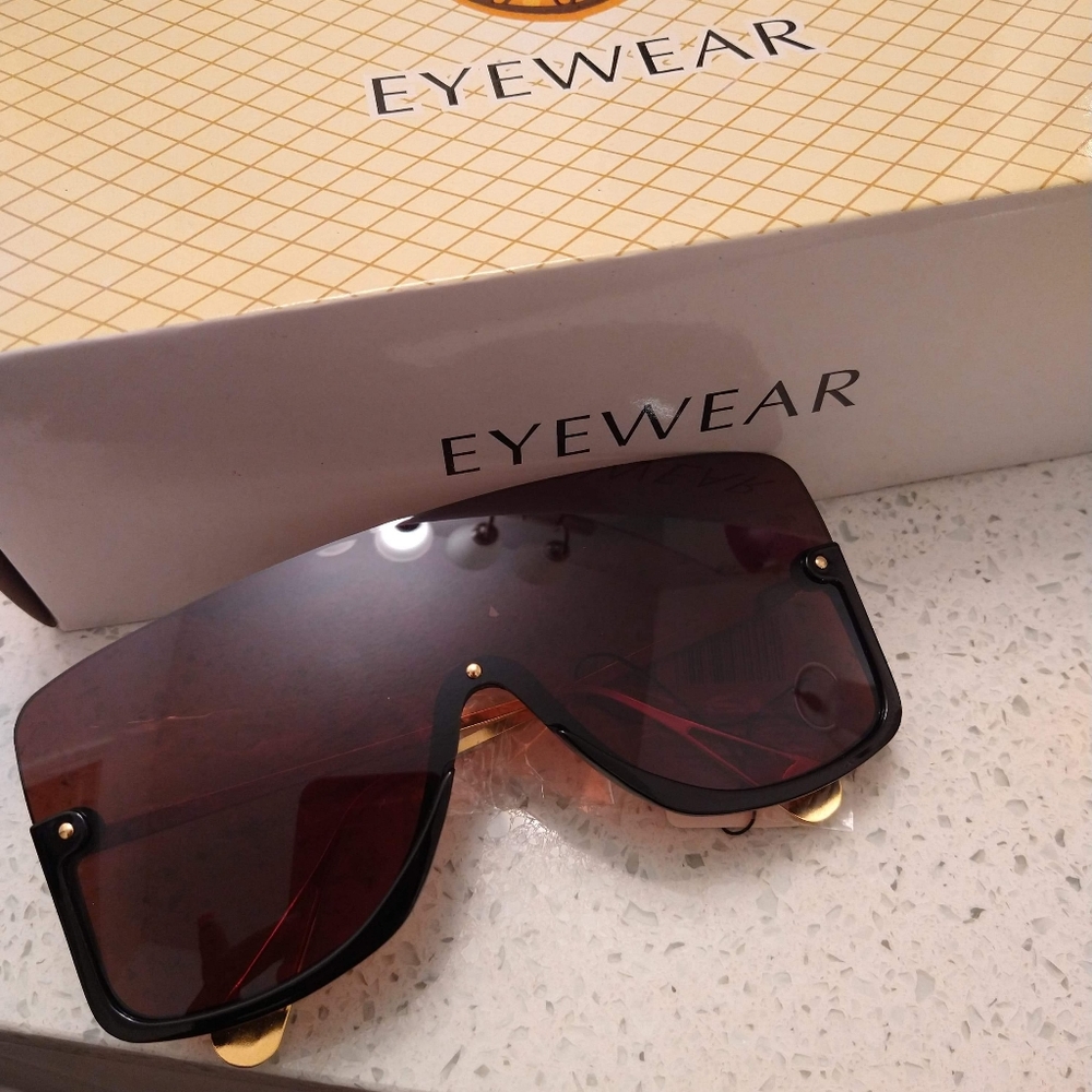 Women's sunglasses